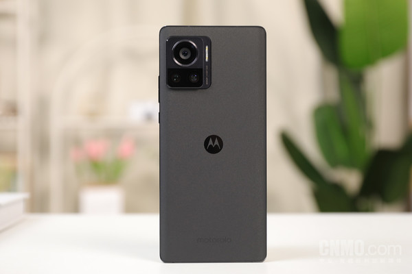 moto X30 Pro评测：骁龙8+搭配2亿像素 旗舰配置拉满