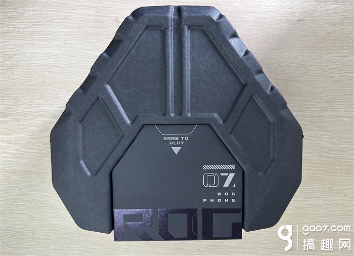 ROG7游戏手机开箱1.jpg