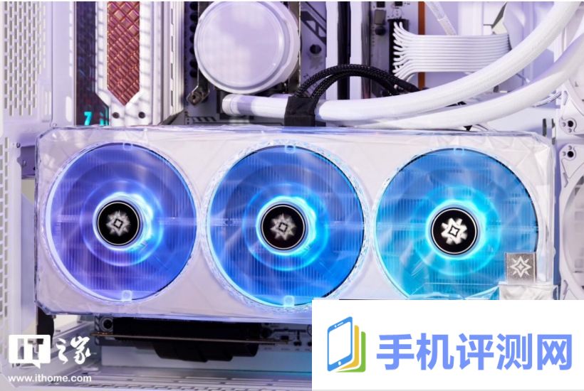 影驰 GEFORCE RTX 4070 Ti SUPER 星曜 OC 显卡图赏：潮流“水晶”外壳，炫彩风扇光环