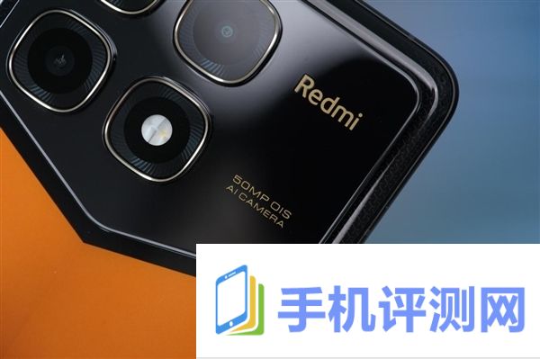 3999元 联名兰博基尼！Redmi K70至尊冠军版发布：自带碳纤维纹理