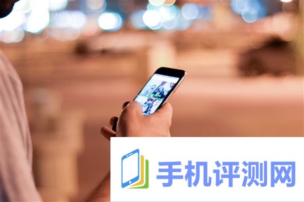 10.24元/MB！老人尼泊尔旅游发了条朋友圈话费1万6  律师称电信收费合理